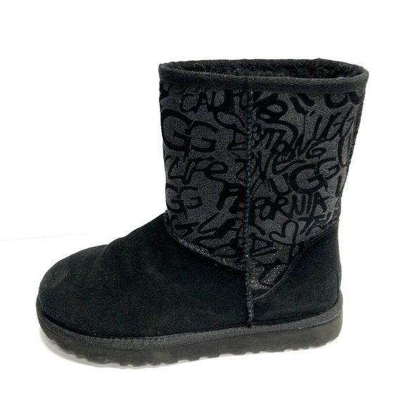 UGG Women's Classic Short Sparkle Boot Black Size 7 M